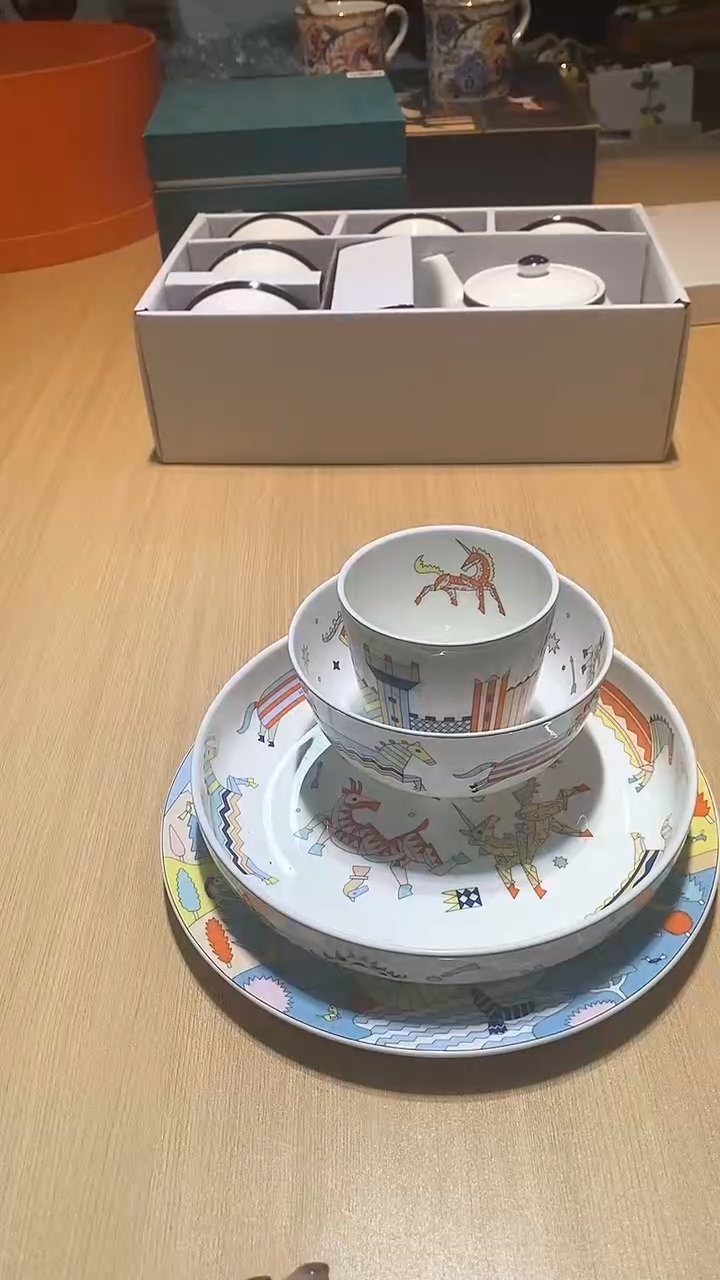 【闪购商品】瓷片锅碗瓢盆一件不剩