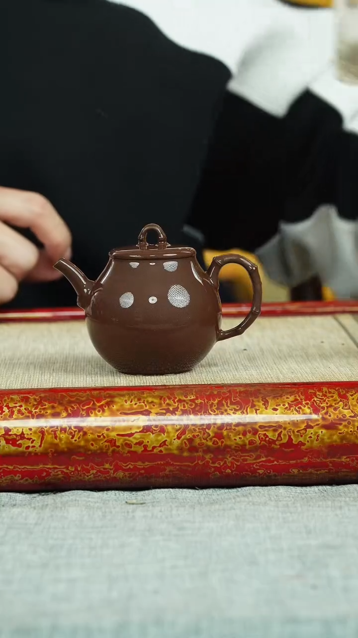 【闪购商品】紫砂茶杯竹节壶  紫泥  魏茸茸制