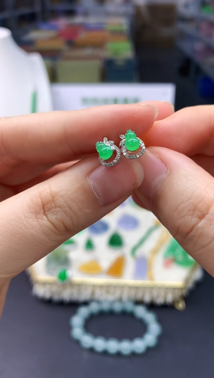 【闪购商品】翡翠颈饰18K金镶嵌翡翠耳饰|不退不换