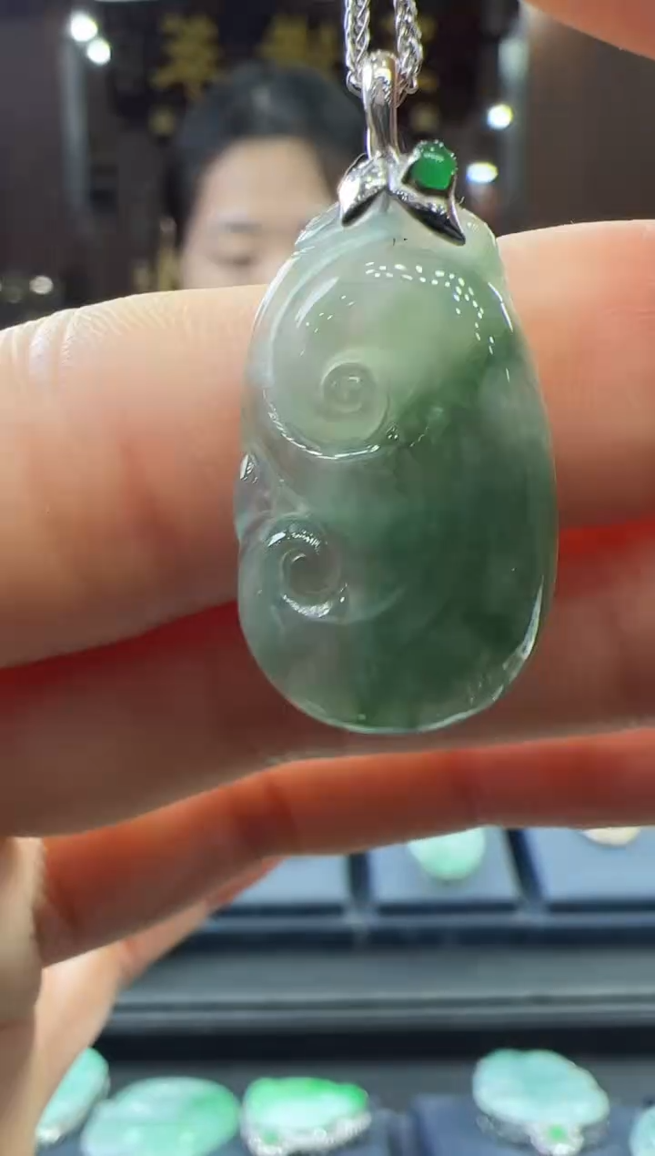 【闪购商品】翡翠挂件18K金镶嵌如意不含链