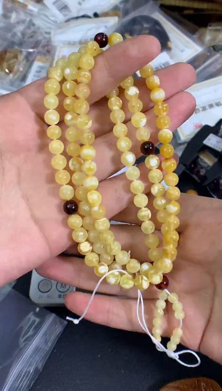 蜜蜡未镶嵌珠宝奇石1