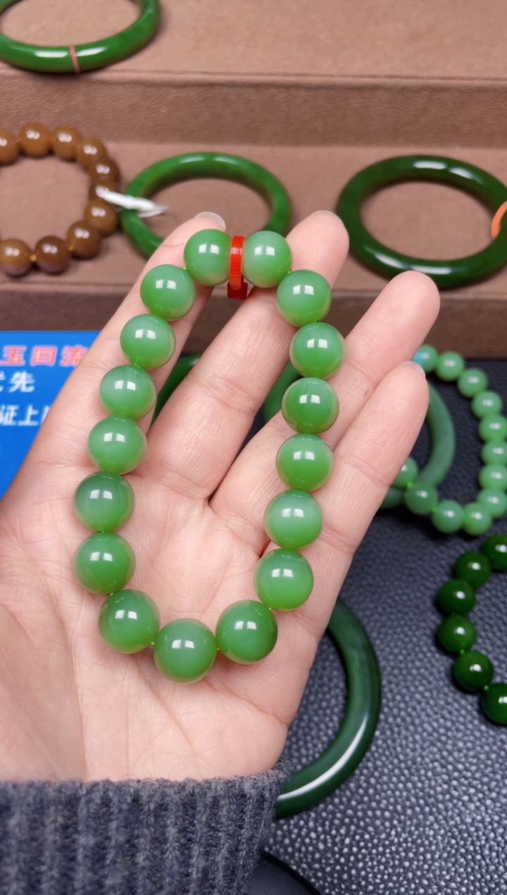 颈饰未镶嵌和田玉f215