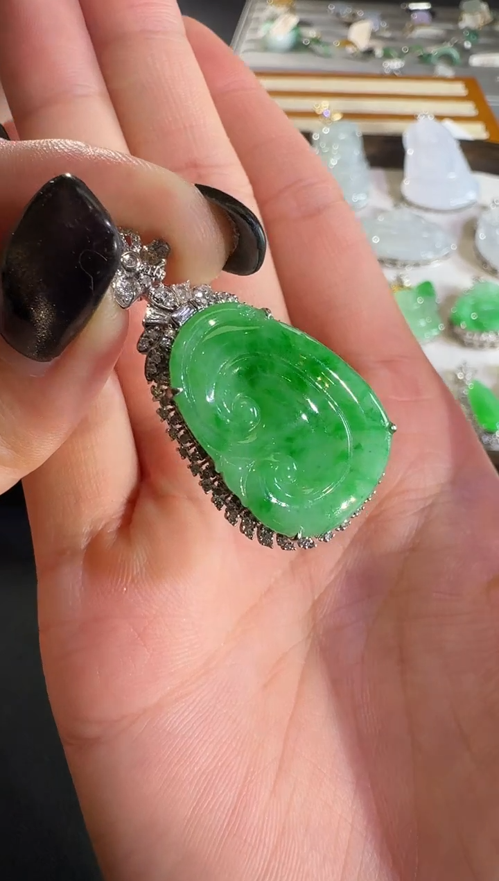 吊坠(不含链)18K金镶嵌翡翠【源头工厂】钻石镶嵌