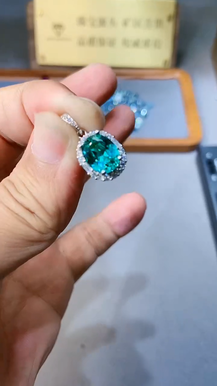 【闪购商品】托帕石颈饰银S925镶嵌354