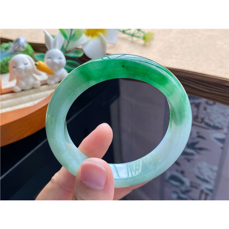 04.02批高货正圈翠绿色2598号54.5-14.4-9.1天然翡翠