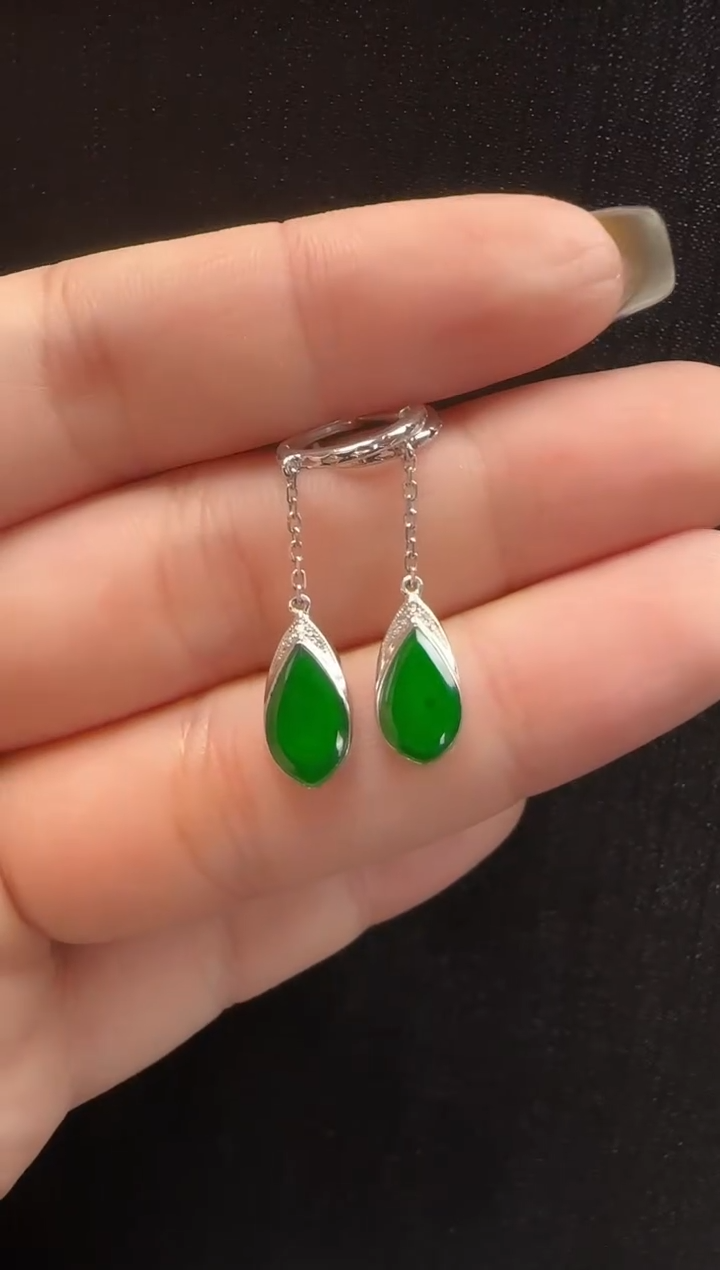 18K金镶嵌翡翠耳饰017水滴一对