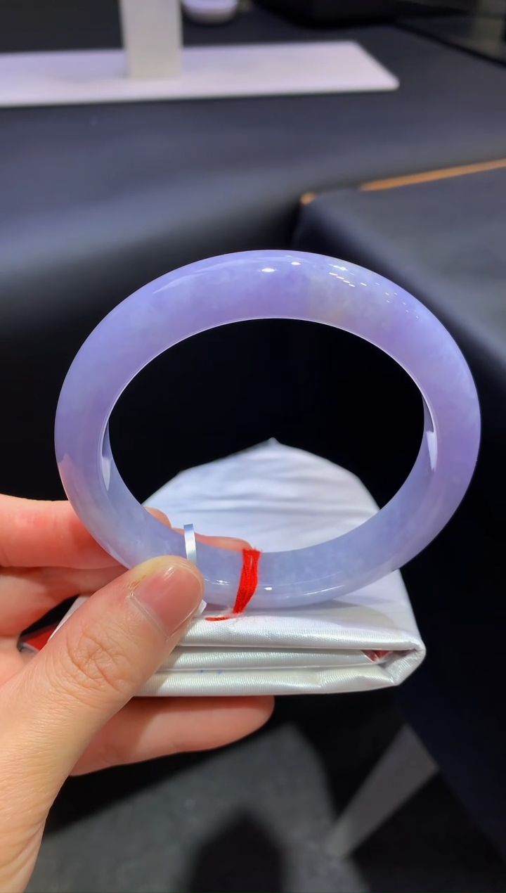 未镶嵌手镯翡翠冰春底手镯