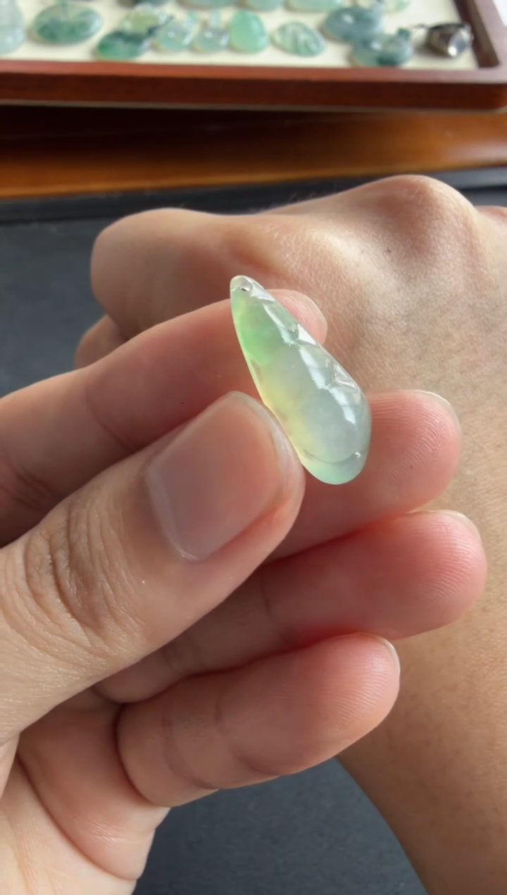 未镶嵌定制翡翠豆子