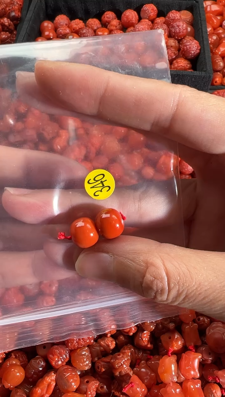 【闪购商品】南红玛瑙颈饰未镶嵌1