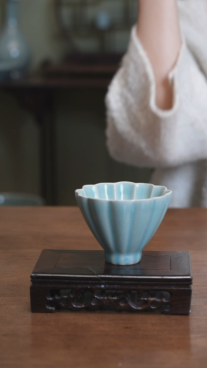 【闪购商品】Y宝丰宋官窑原产地汝瓷羽毛球杯（微瑕）