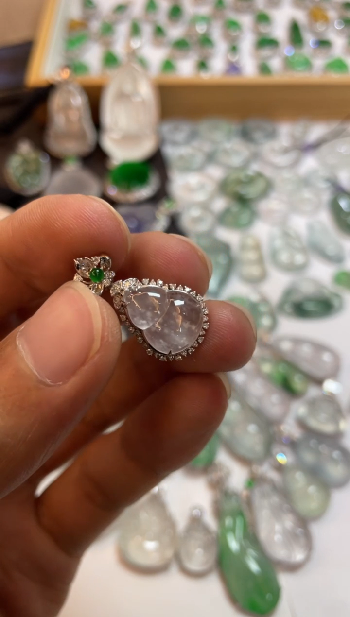 【闪购商品】翡翠吊坠(不含链)18K金镶嵌葫芦