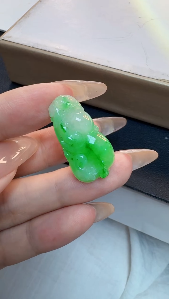 翡翠未镶嵌吊坠(不含链)缅甸A货翡翠