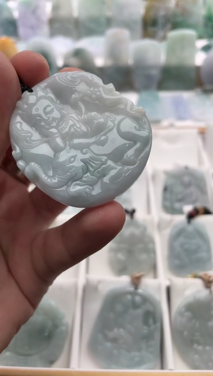 【闪购商品】翡翠颈饰未镶嵌..../2/25/ 48