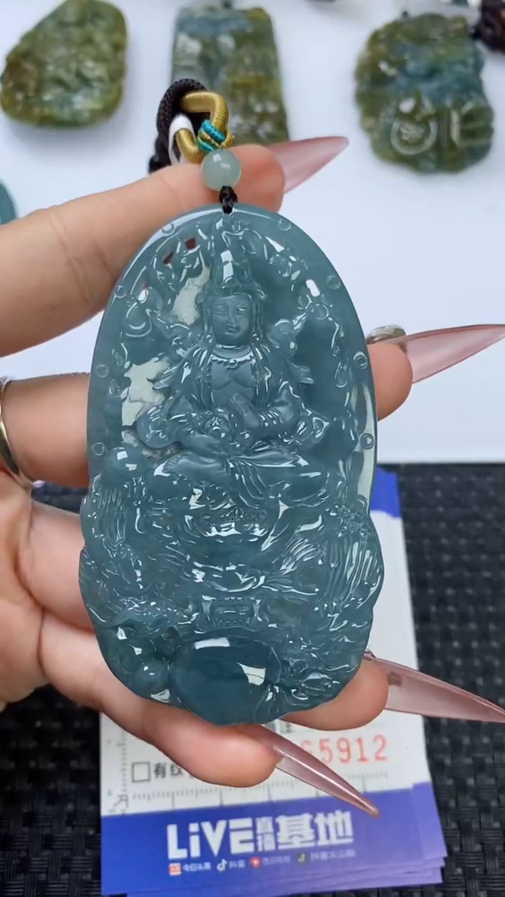 【闪购商品】翡翠颈饰未镶嵌1111111111111111