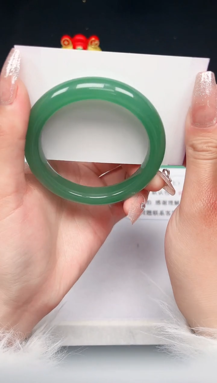 【闪购商品】石英质玉手镯未镶嵌20-56.6