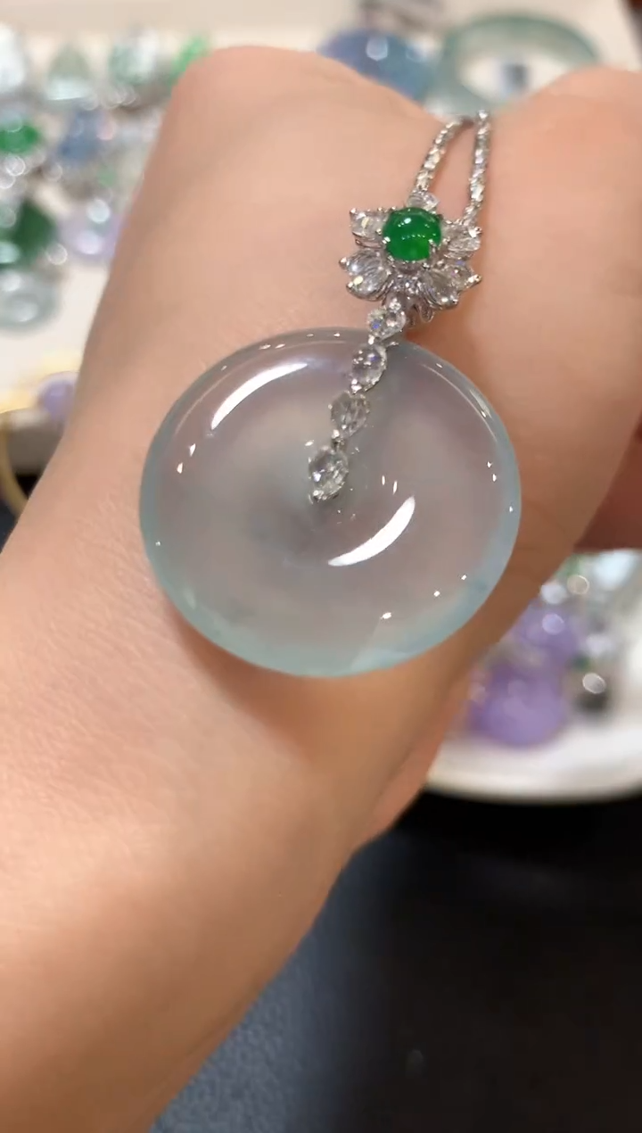 吊坠(不含链)18K金镶嵌翡翠z156 