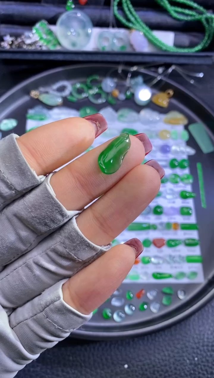 未镶嵌挂件翡翠瓜