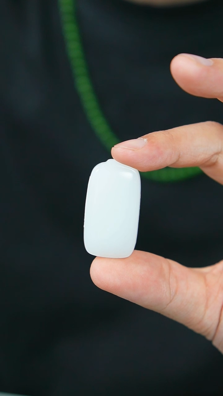 【闪购商品】和田玉颈饰未镶嵌无事牌新春福利价/GG/1