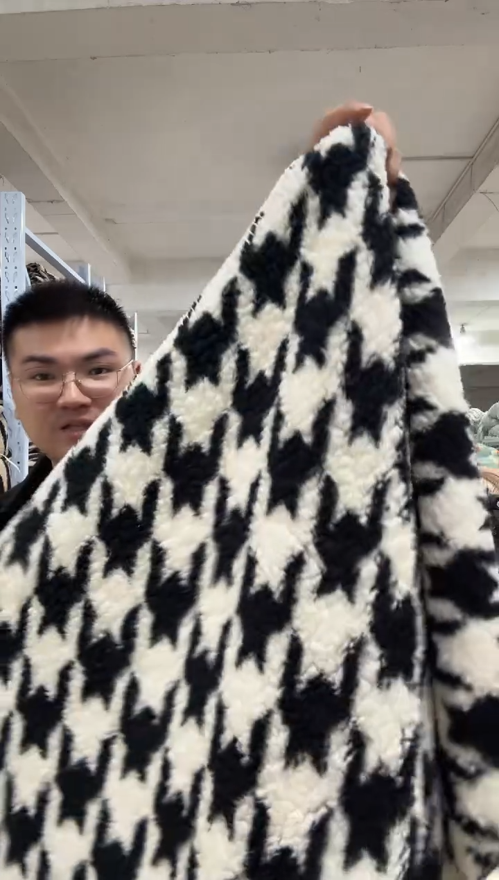 兔毛清货【2*2.3米双层加厚毯】外贸原单毛毯底价清货拼手速