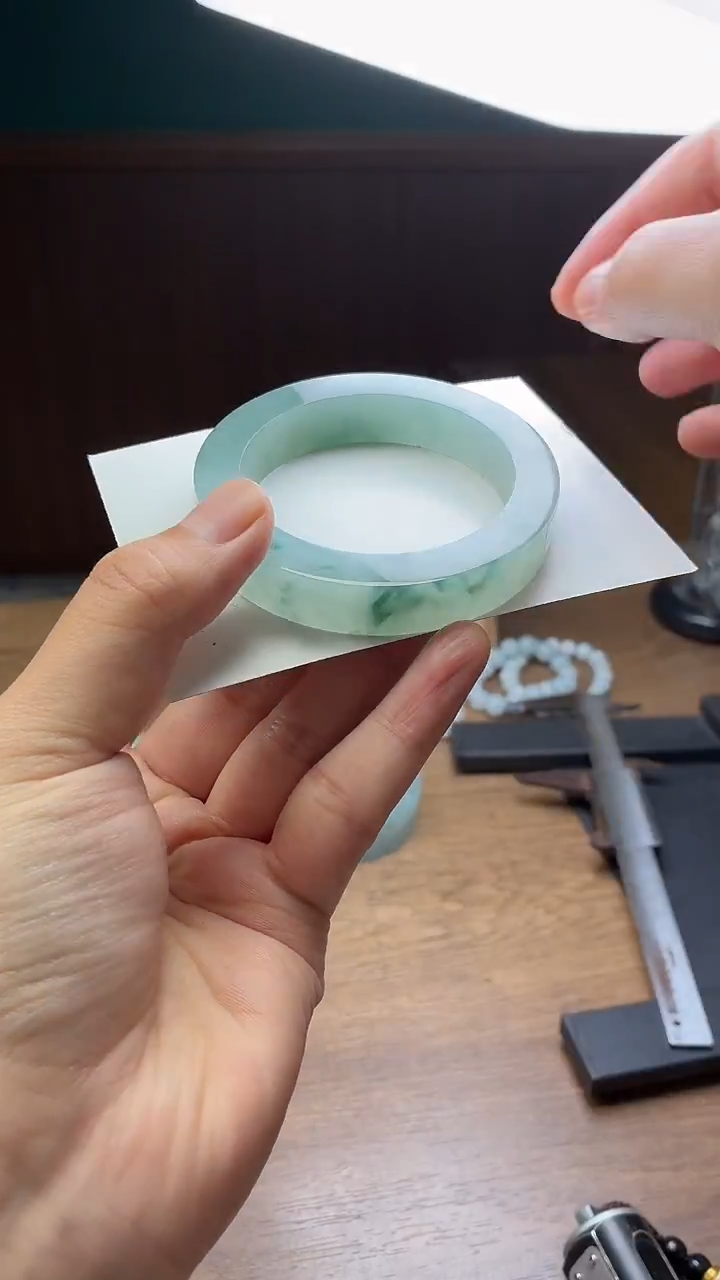 未镶嵌手镯定制翡翠休*定制