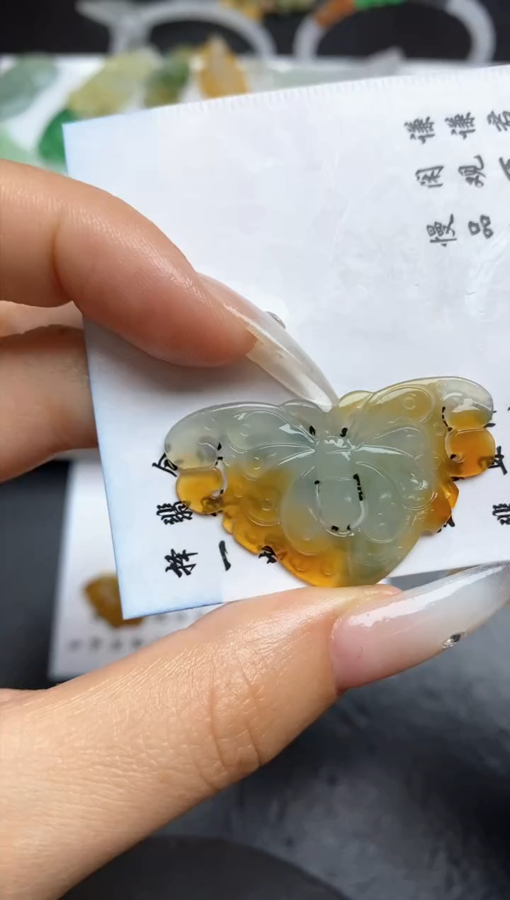 定制翡翠未镶嵌翡翠毛货~