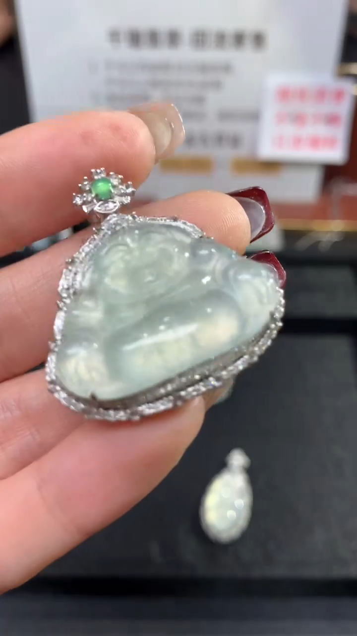 【闪购商品】翡翠吊坠(不含链)18K金镶嵌佛公回流不退不换|16800+0