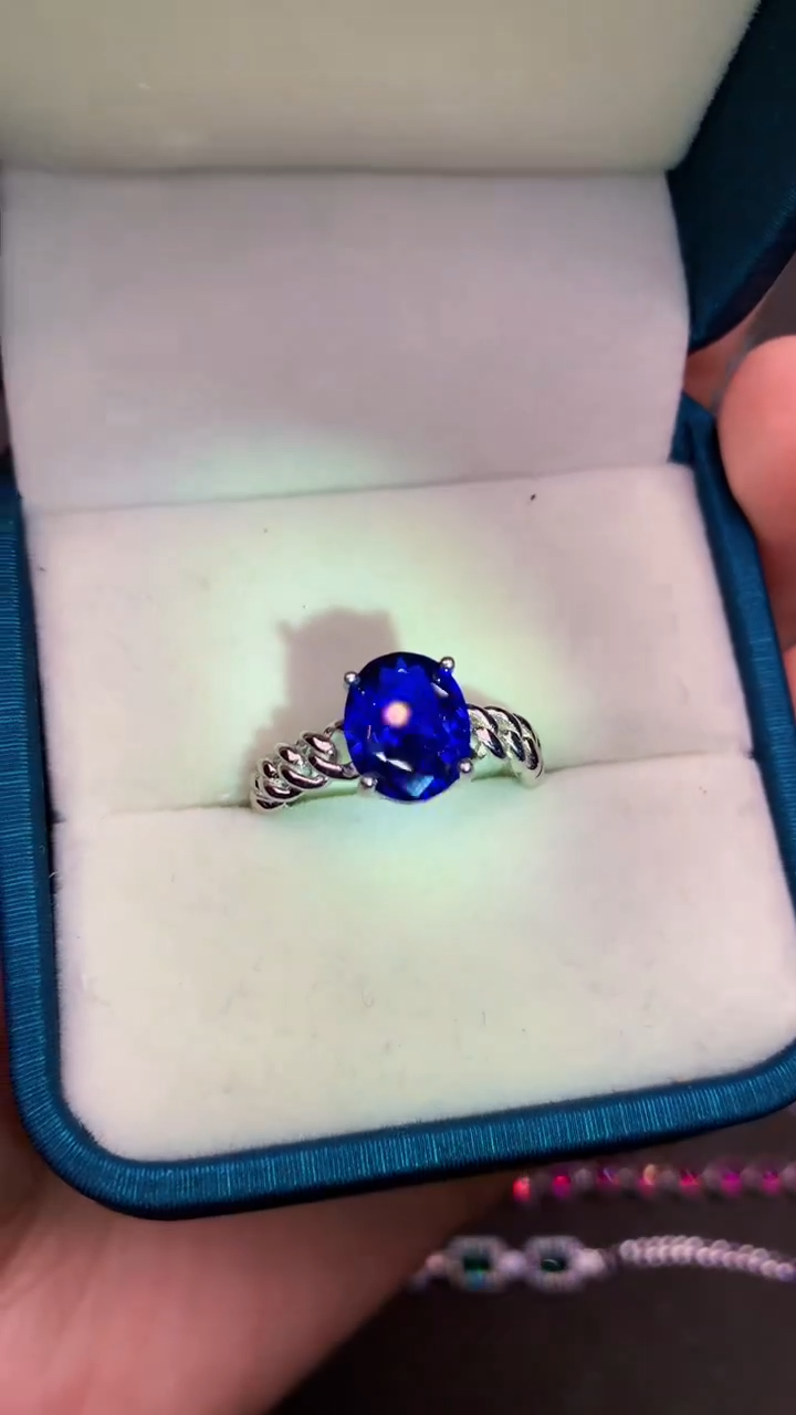 【闪购商品】蓝宝石戒指银S925镶嵌....