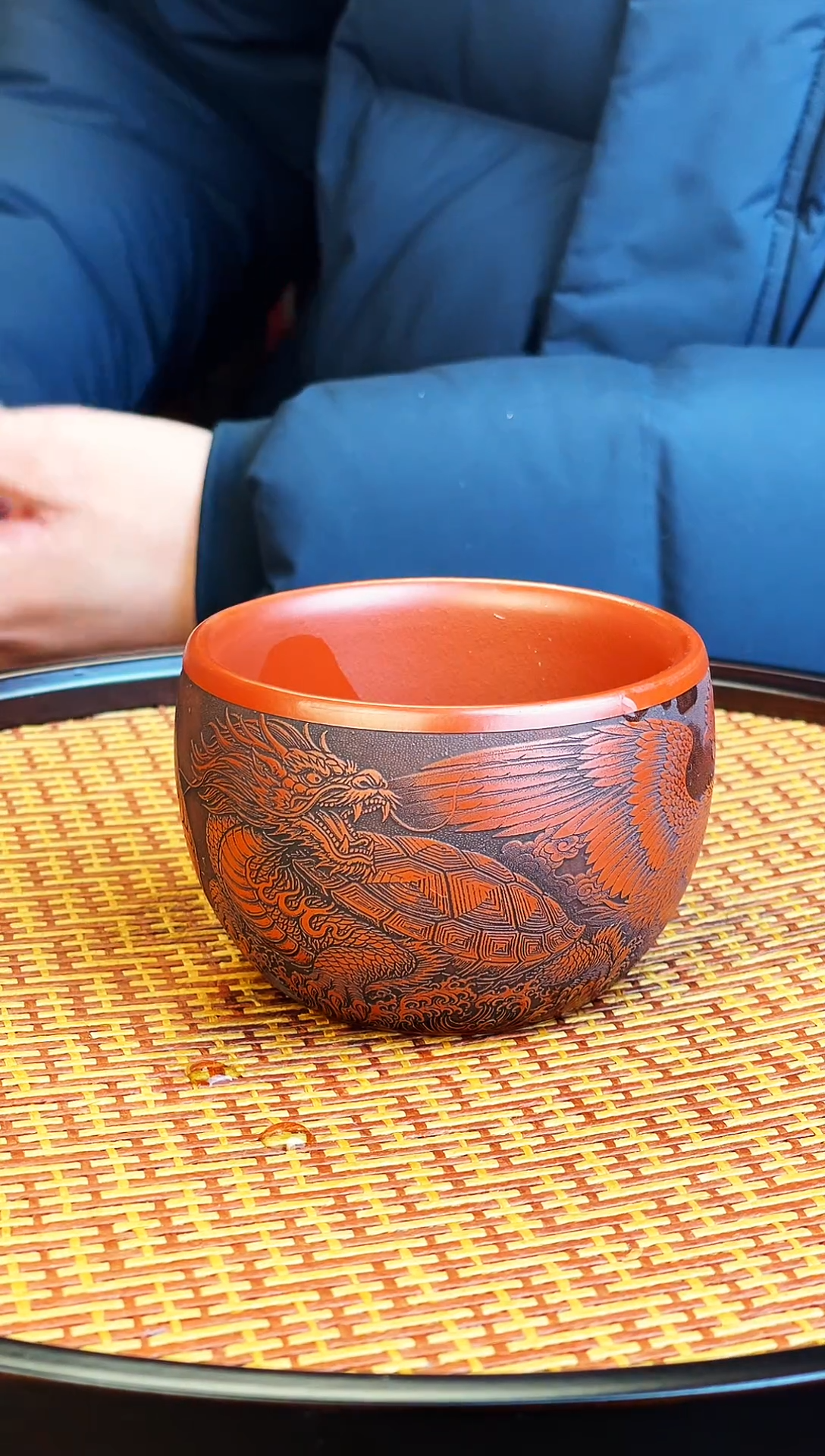 四灵开泰 鸡血大红袍主人杯