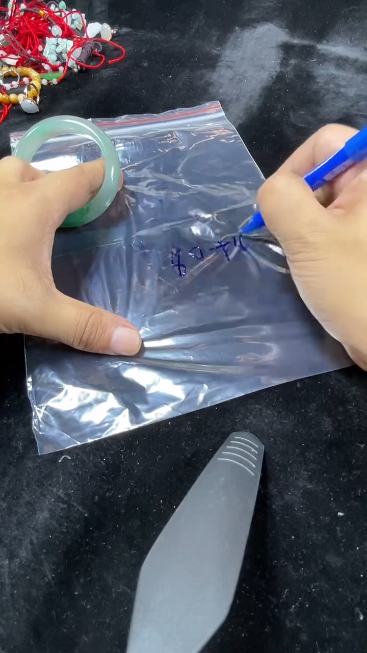 石英质玉未镶嵌颈饰阿*1