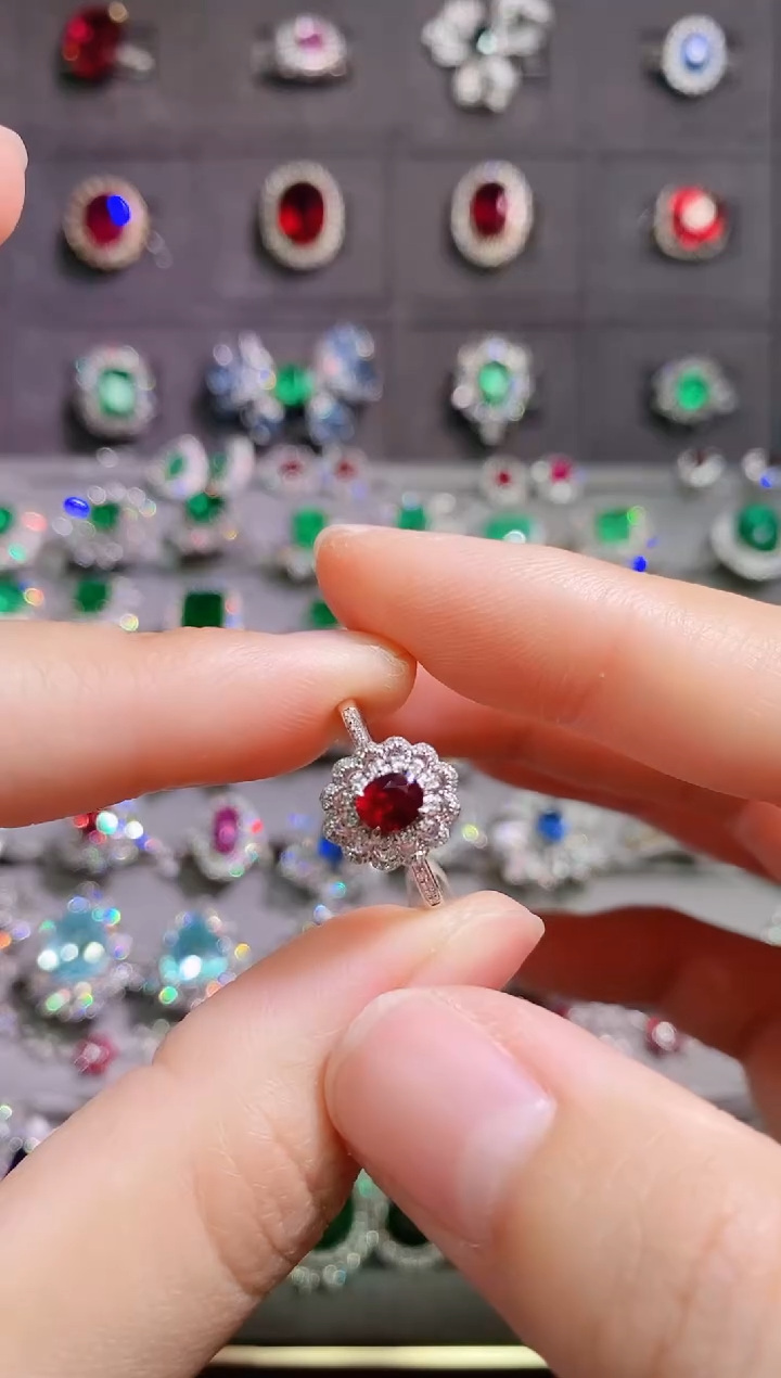 【闪购商品】红宝石18K金戒指18K金镶嵌--