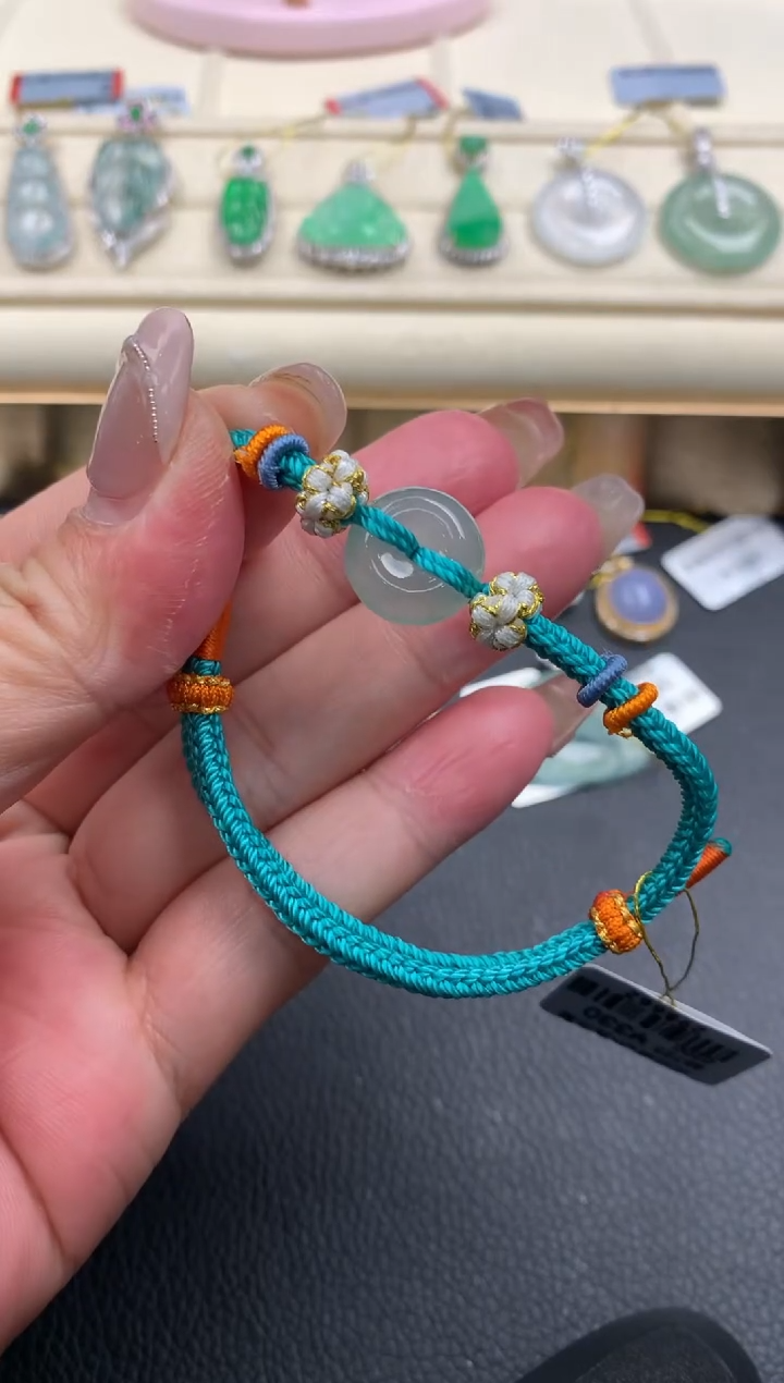 【闪购商品】翡翠手绳未镶嵌Q235