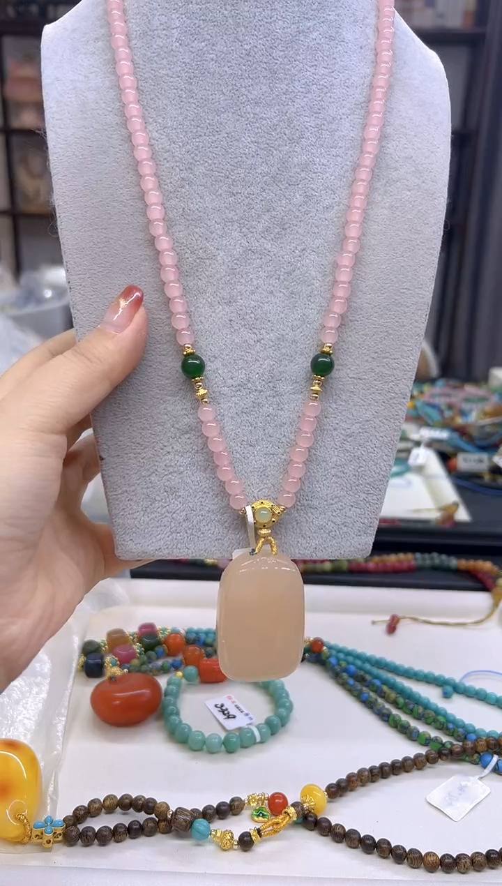 【闪购商品】和田玉毛衣链未镶嵌M259