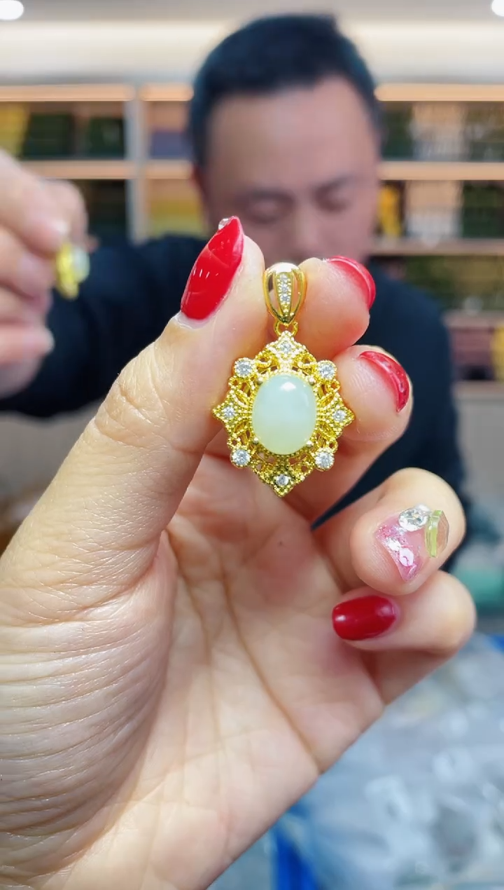 【闪购商品】和田玉`未镶嵌多样性发一件