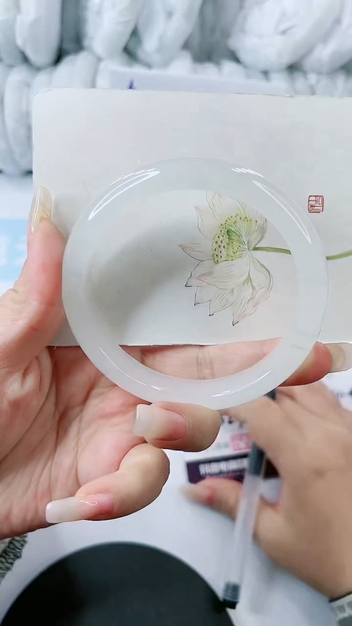 【闪购商品】石英质玉手镯未镶嵌多样性发货C324-64