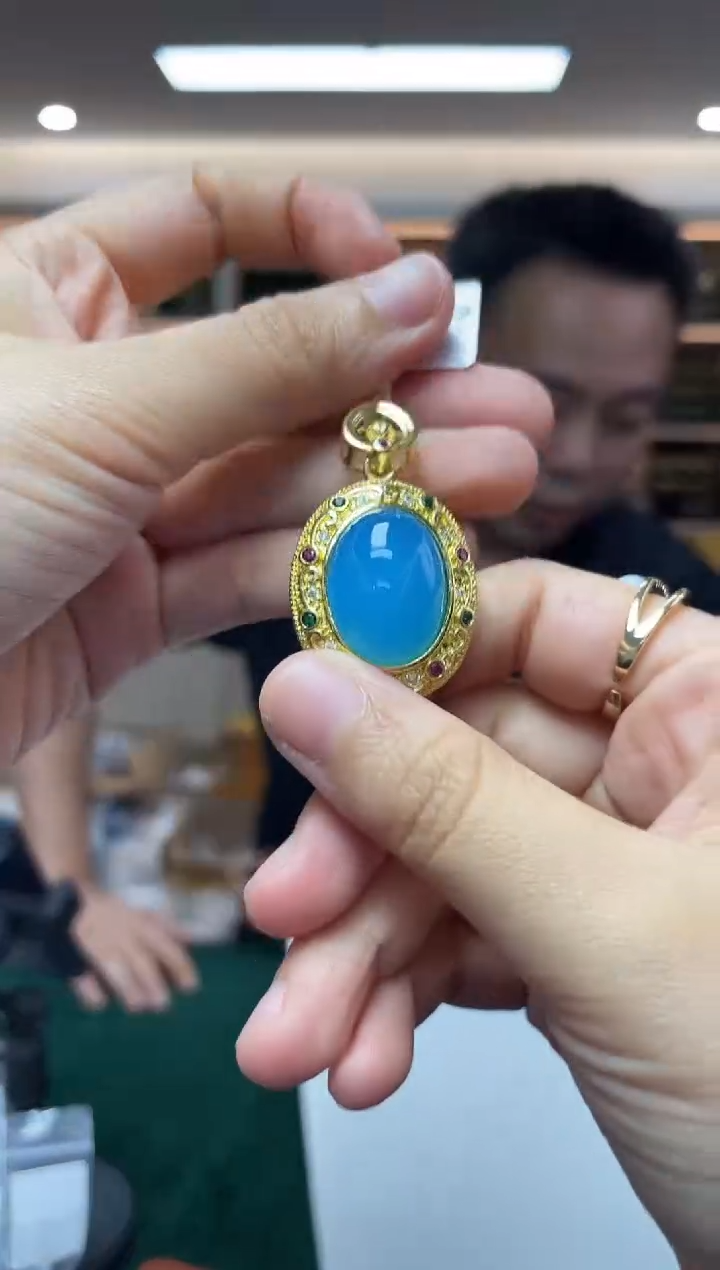 玛瑙/玉髓·未镶嵌多样性发一件