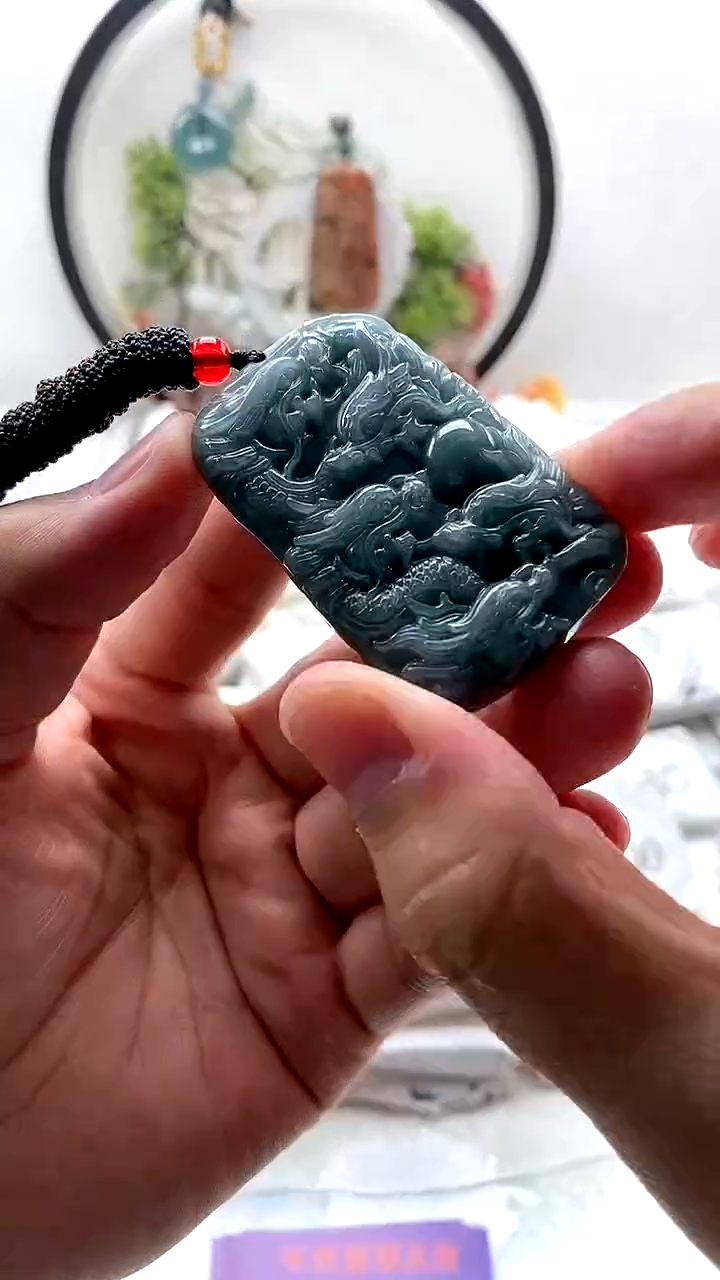 颈饰未镶嵌翡翠九龙1