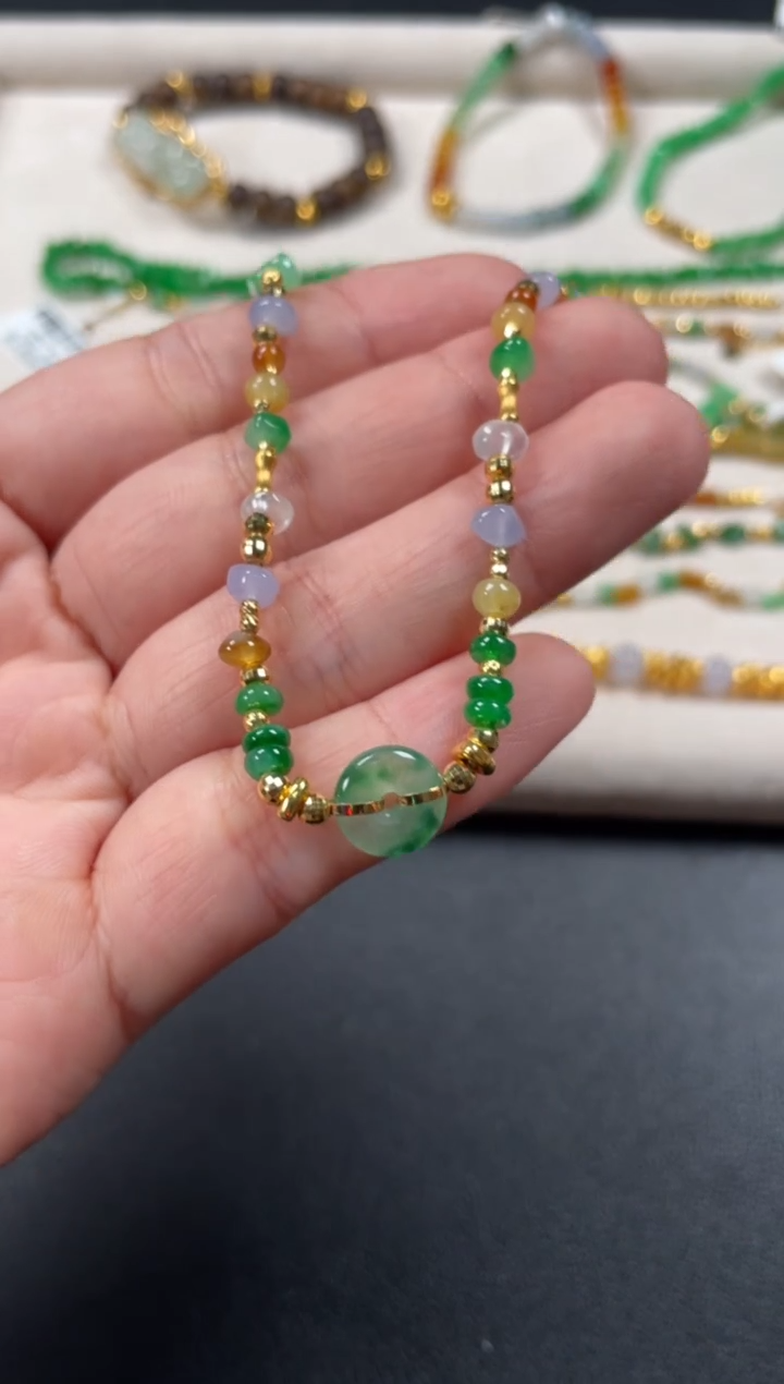 18K金镶嵌手链翡翠一条   P592