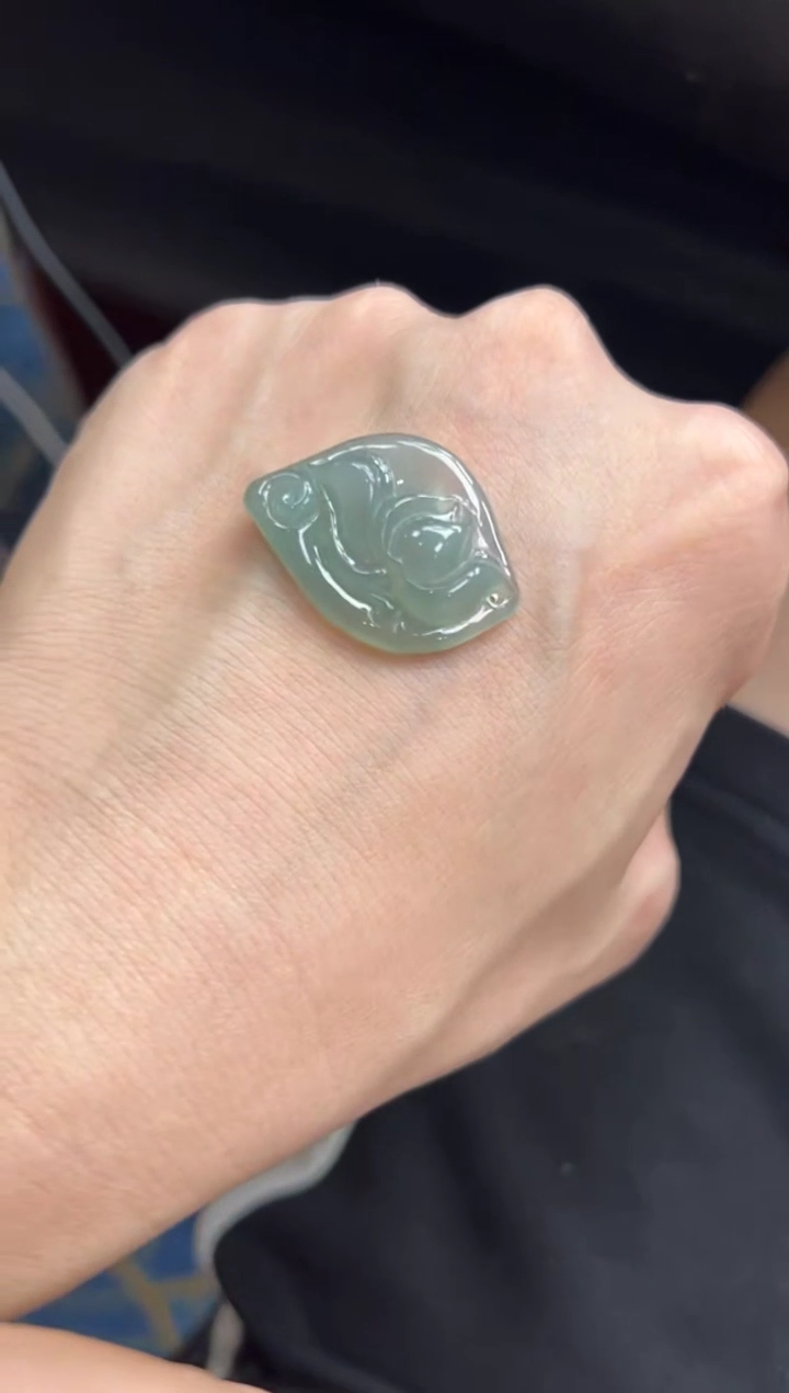 翡翠未镶嵌吊坠(不含链)舒益莲花