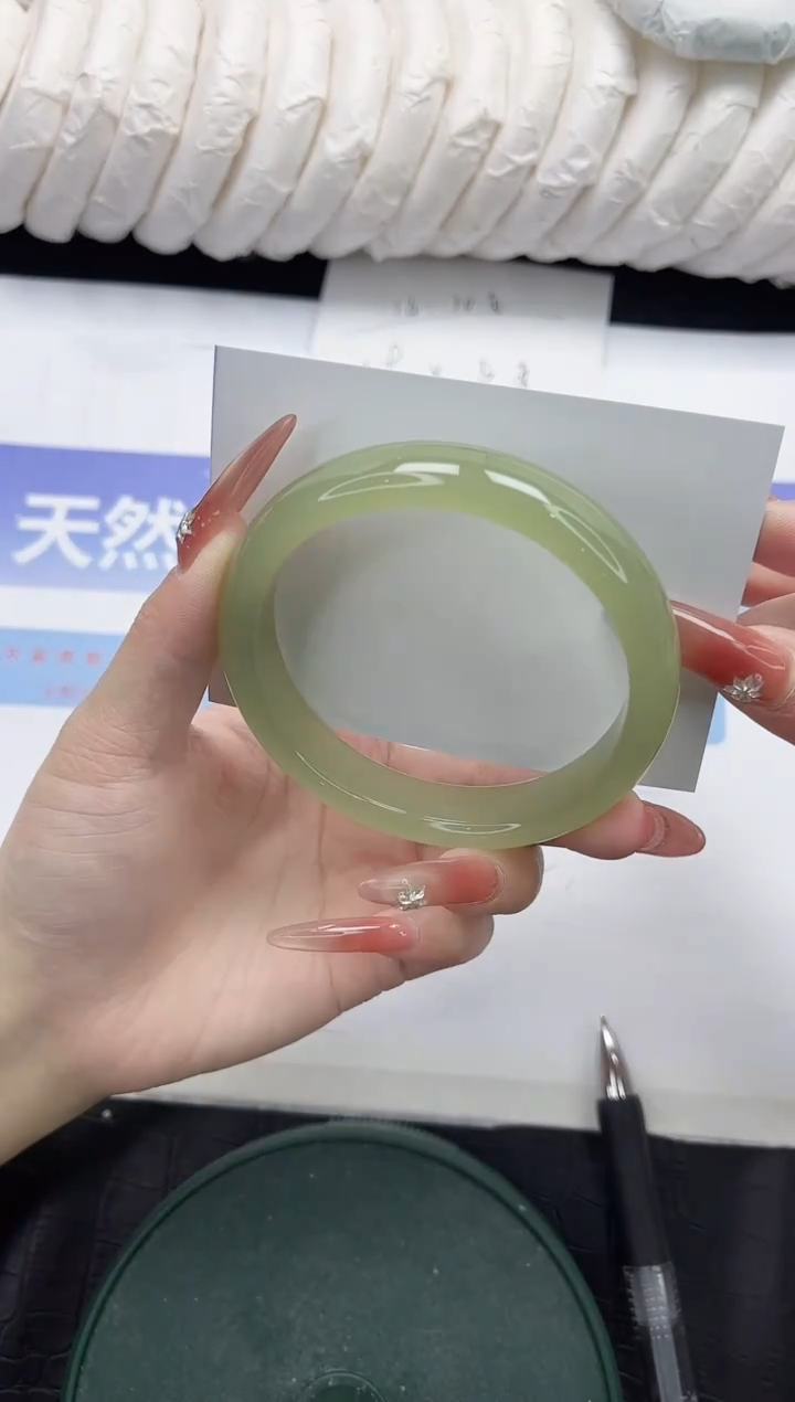 未镶嵌手镯石英质玉34-60