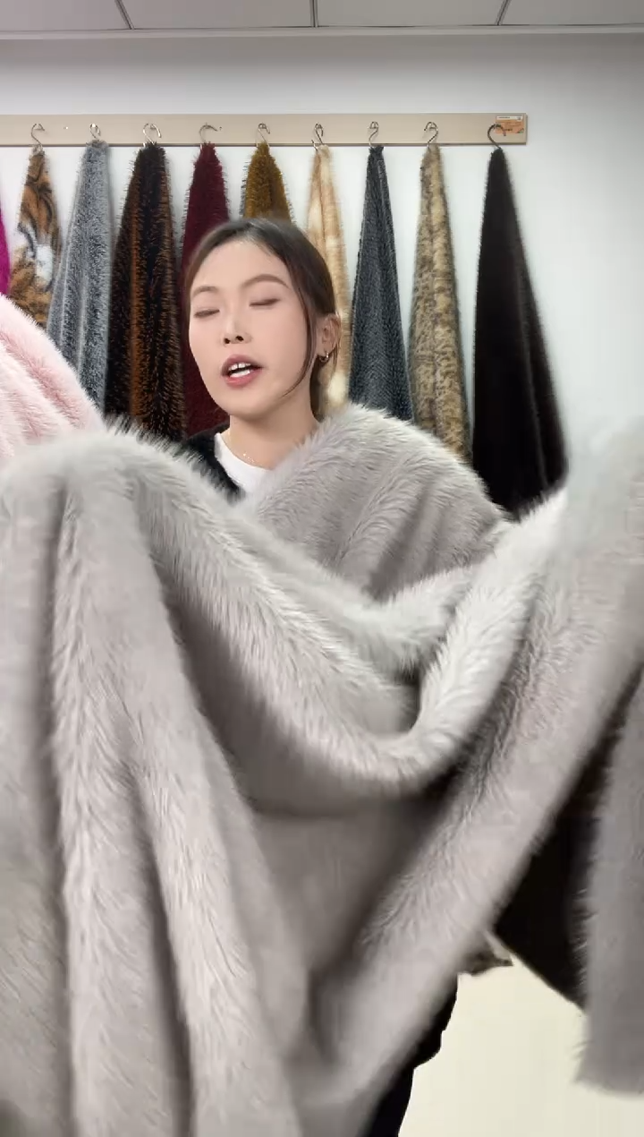 狐狸毛A151,尺寸1.8*1