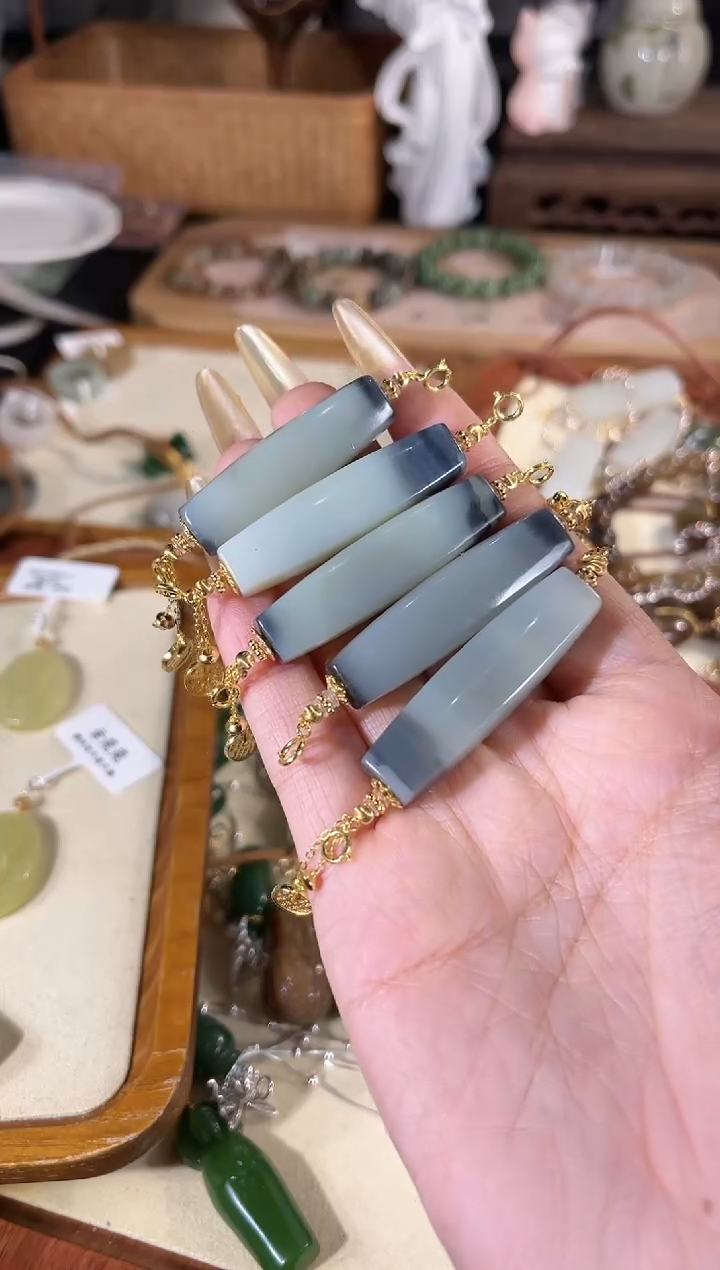 吊坠(不含链)银S925镶嵌和田玉多样性发其一