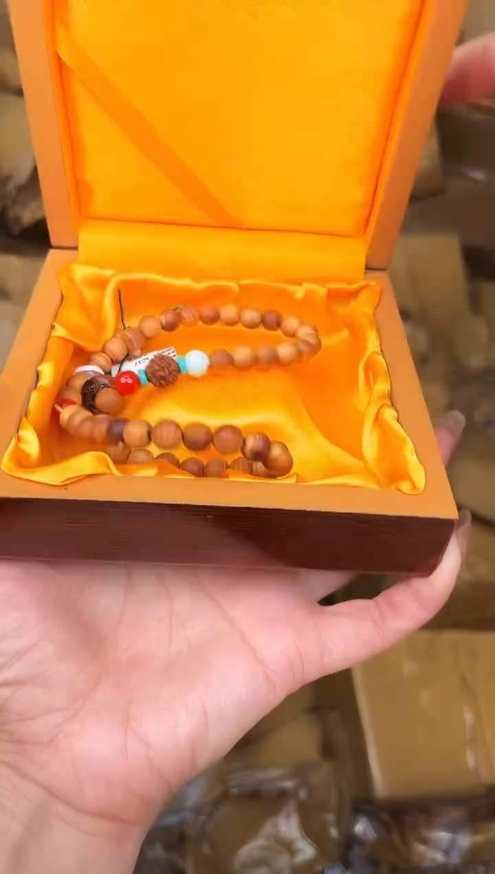 手串立夏甄选福利闪购商品无礼盒