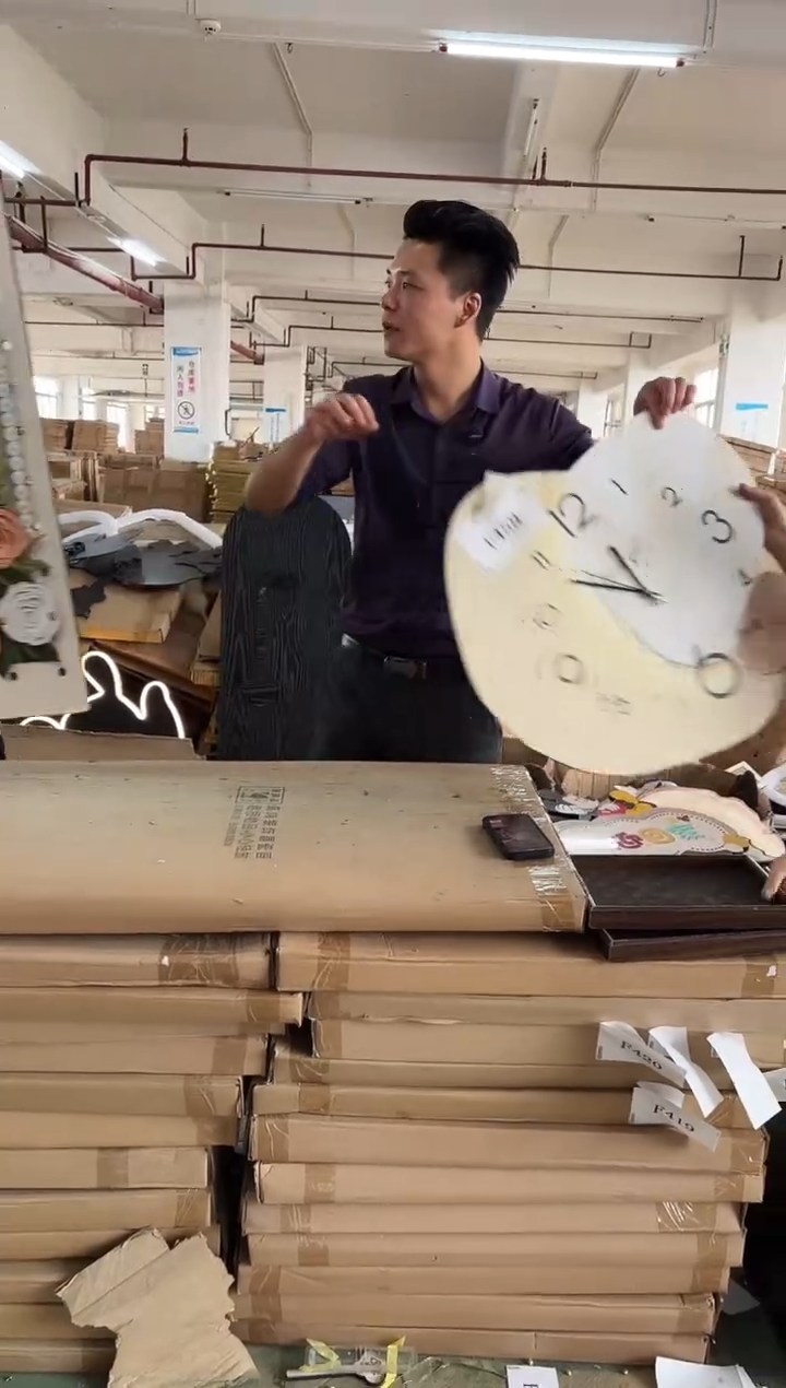 横款孤品果果微瑕闪购F158