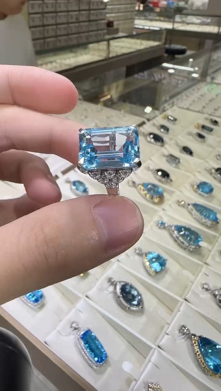 银S925镶嵌戒指托帕石15ct