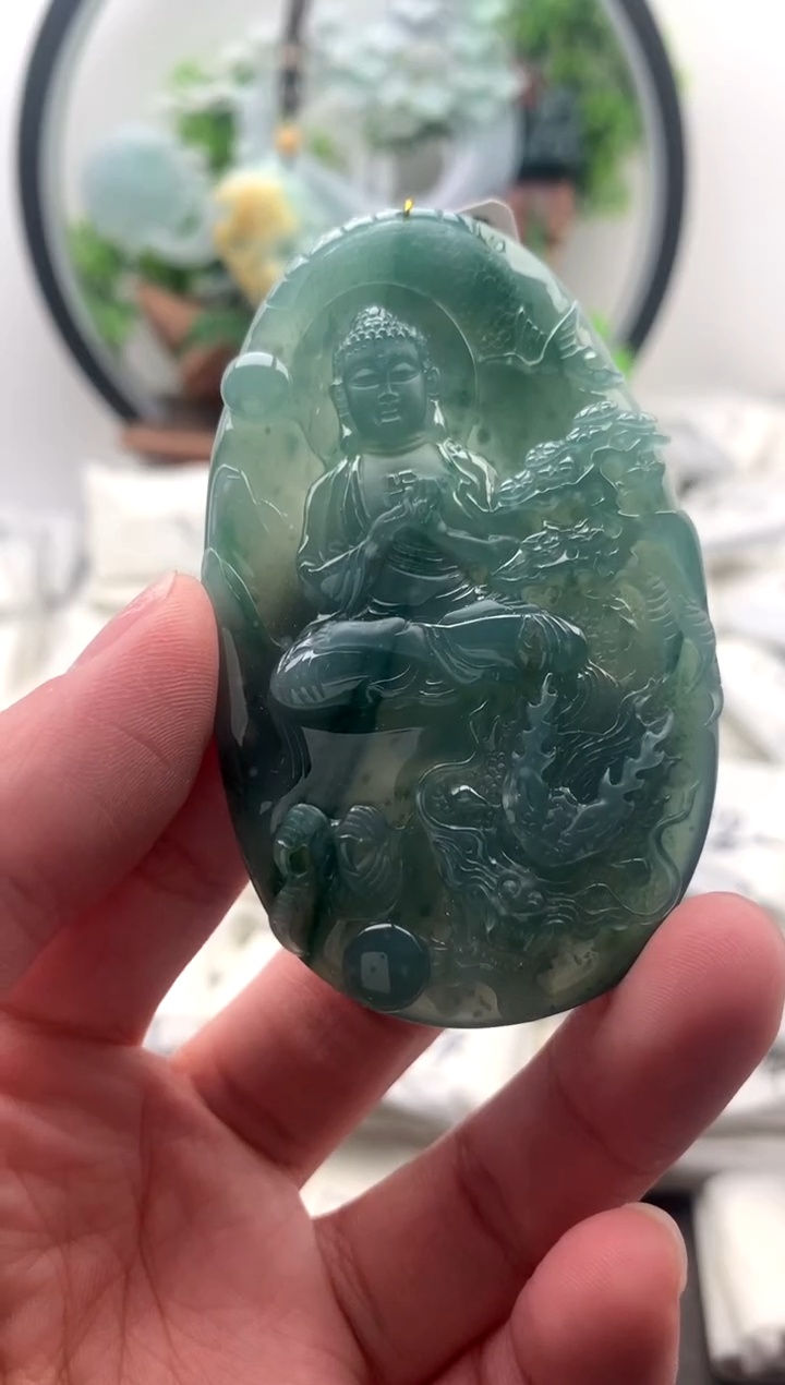 【闪购商品】翡翠颈饰未镶嵌大日如来