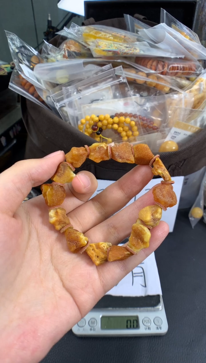 琥珀未镶嵌珠宝奇石1