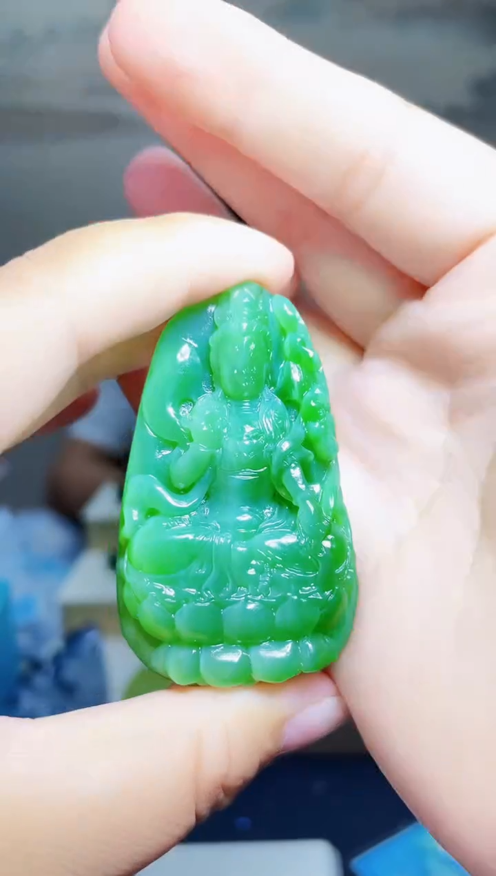 和田玉未镶嵌颈饰1