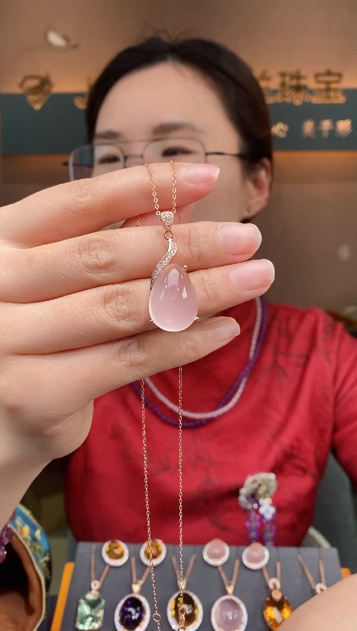 【闪购商品】芙蓉石吊坠18K金镶嵌芙蓉石吊坠