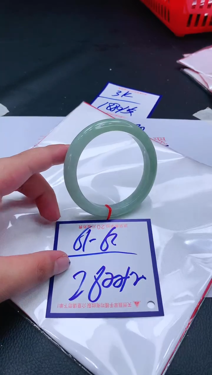 【闪购商品】翡翠手镯未镶嵌11111111