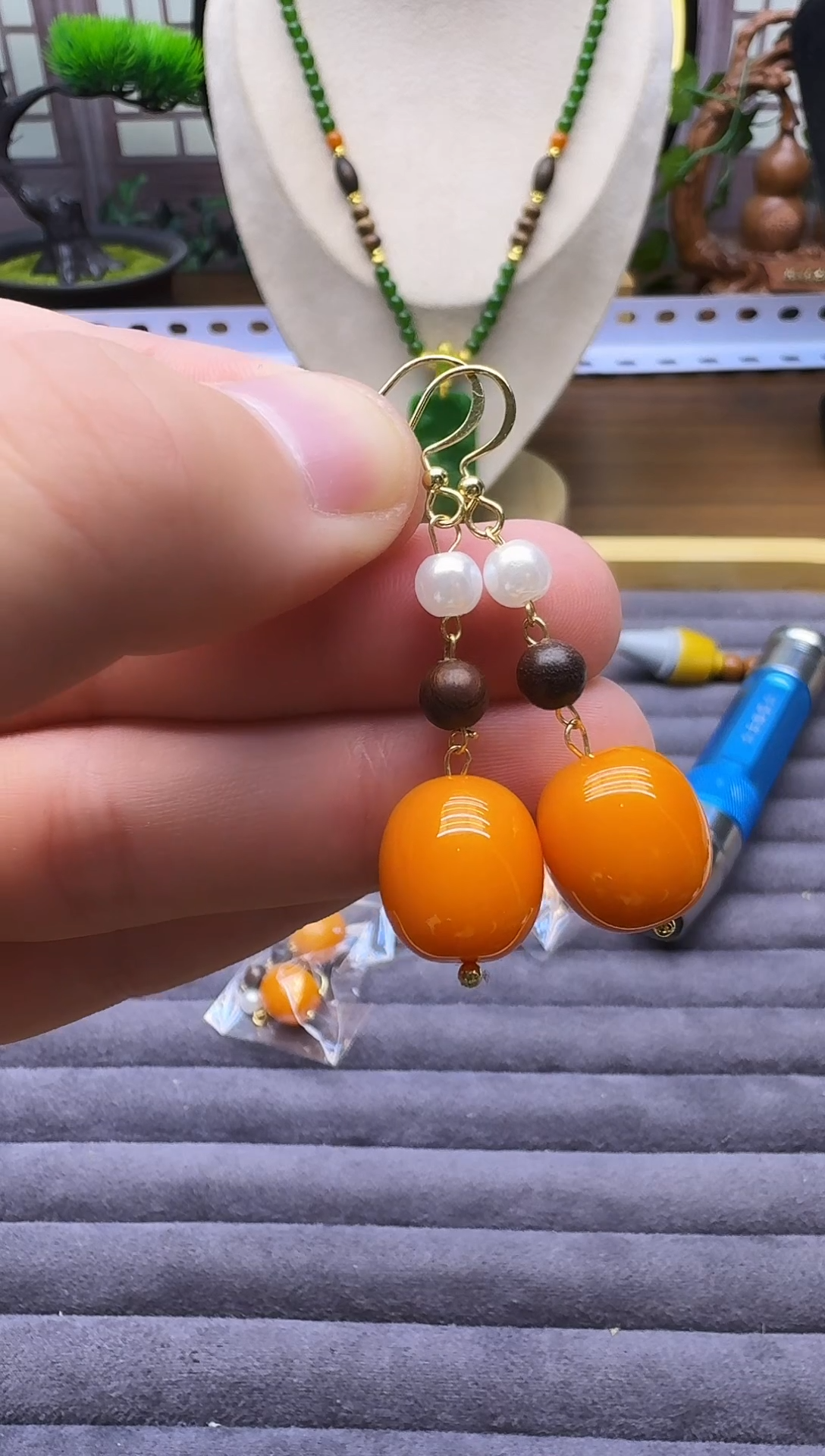 蜜蜡14K金镶嵌耳饰E172      